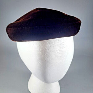 Vintage Women's Brown Velvet Beret Medium Soft Parisian Style Retro Chic